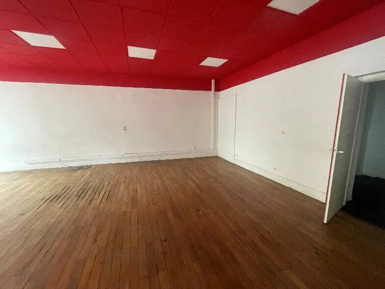 Office in Lyon to rent - Interior Photo - Image 3 of 3