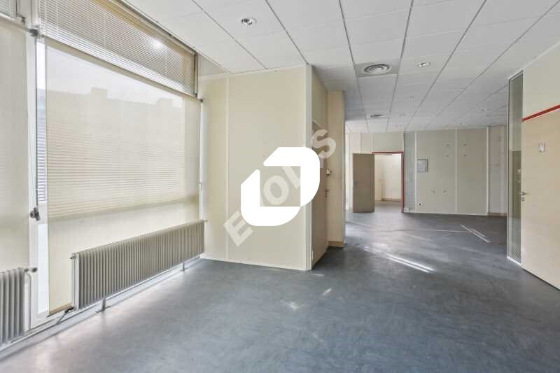 Build-to-Rent in Les Lilas for sale - Interior Photo - Image 3 of 9