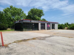 8042 Parallel Pky, Kansas City, KS for sale Building Photo- Image 1 of 3