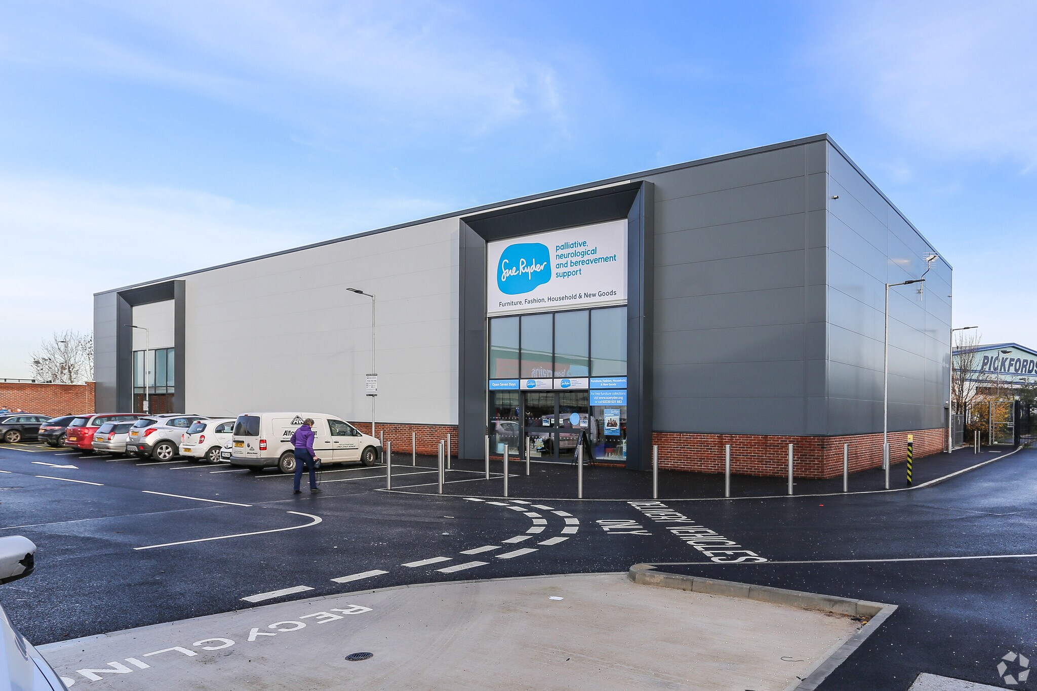 Aberford Rd, Leeds for sale Primary Photo- Image 1 of 1