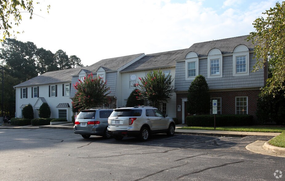 82128220 Creedmoor Rd, Raleigh 27613 Office for Rent UK
