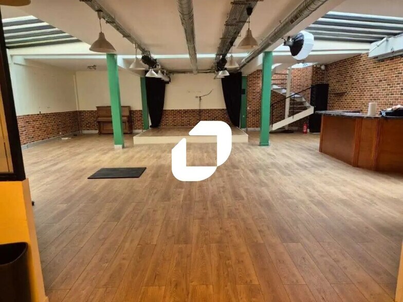 Office in Levallois-Perret to rent - Building Photo - Image 1 of 10