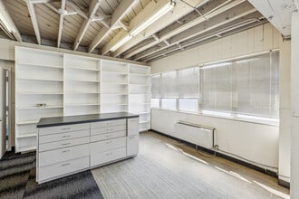 2752 6th Ave S, Seattle, WA to rent Interior Photo- Image 1 of 9