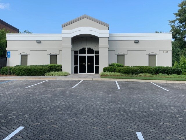 5090 Old Ellis Pt, Roswell, GA for sale Primary Photo- Image 1 of 1