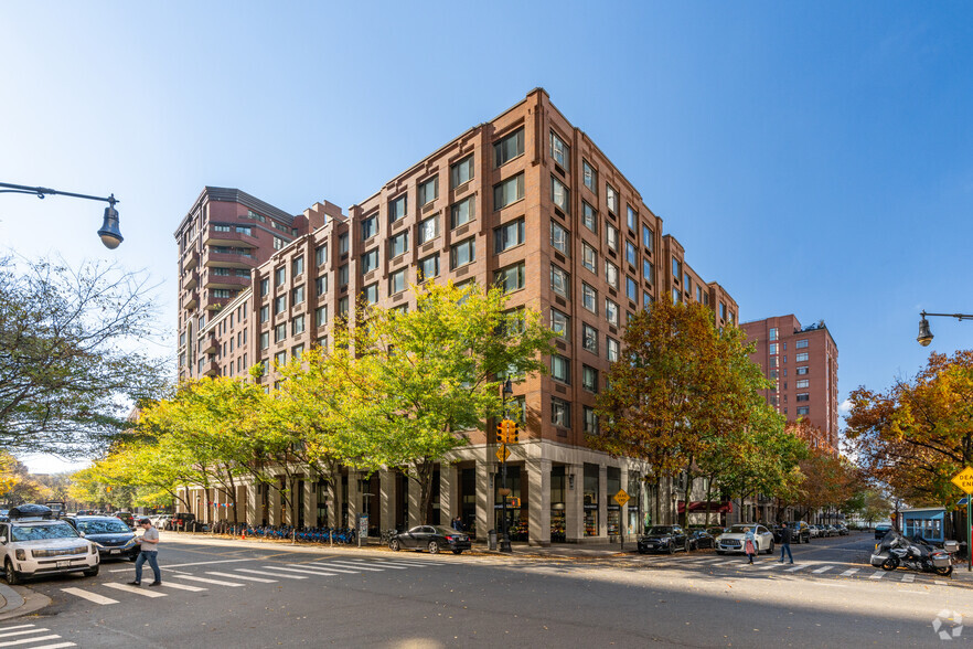 300 Albany St, New York, NY for sale - Primary Photo - Image 1 of 1