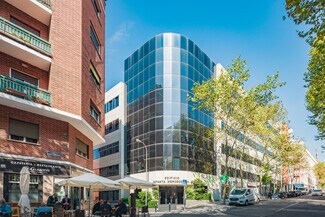 More details for Calle de la Infanta Mercedes, 31, Madrid - Office to Rent