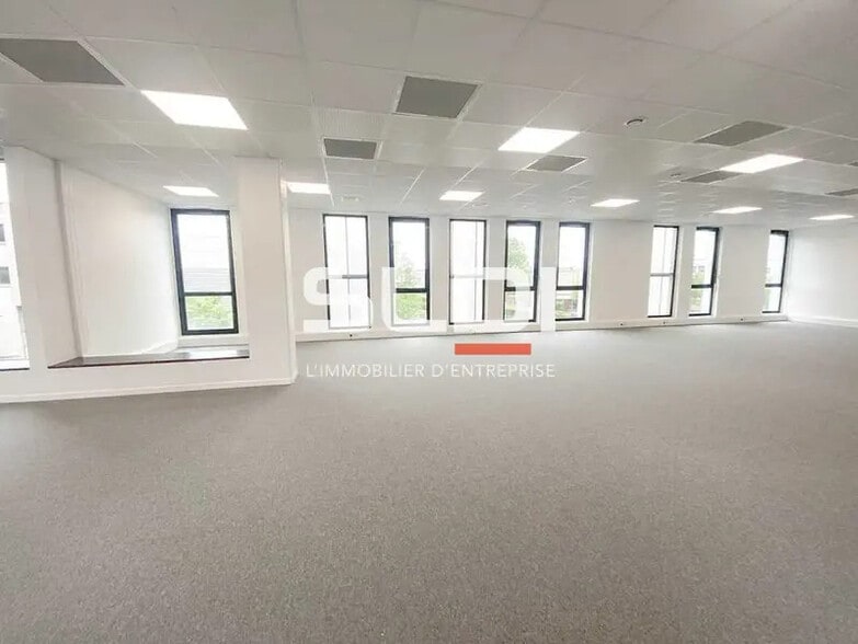 Rue Emile Decorps, Villeurbanne to rent - Interior Photo - Image 1 of 7