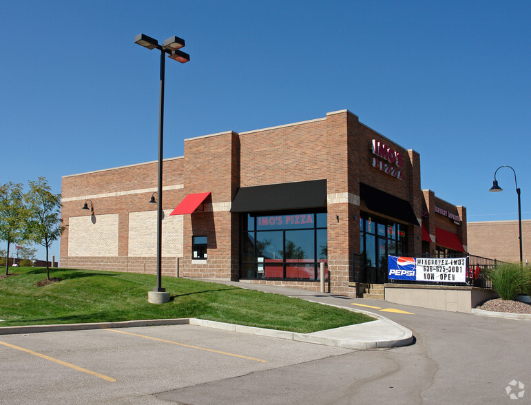 9951-9955 Winghaven Blvd, O'Fallon, MO for rent - Building Photo - Image 2 of 2