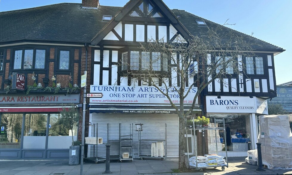 2 Bedford Park Corner, London to rent - Primary Photo - Image 1 of 1