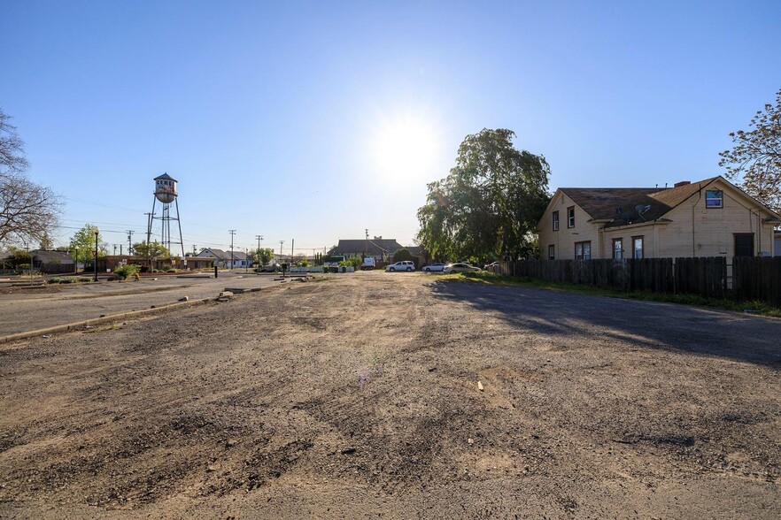 000 5th st, Ceres, CA for sale - Primary Photo - Image 1 of 7