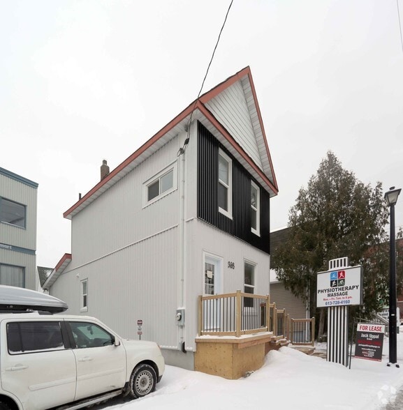 368 Churchill Ave N, Ottawa K1Z 5C4 UK