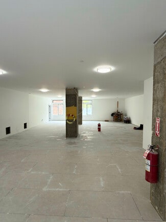 More details for 40 W 167th St, Bronx, NY - Office / Medical to Rent