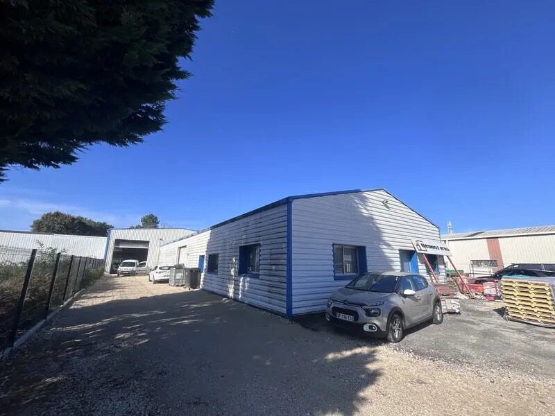 Office in Cestas to rent Building Photo- Image 1 of 6