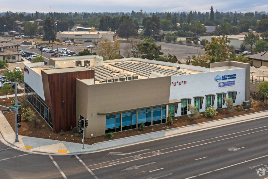 5215 W Noble St, Visalia, CA for rent - Aerial - Image 3 of 6