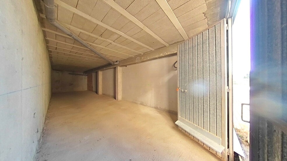 Retail in Autol for sale - Interior Photo - Image 3 of 23