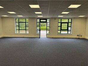Shaw Wood Way, Doncaster to rent Interior Photo- Image 1 of 5