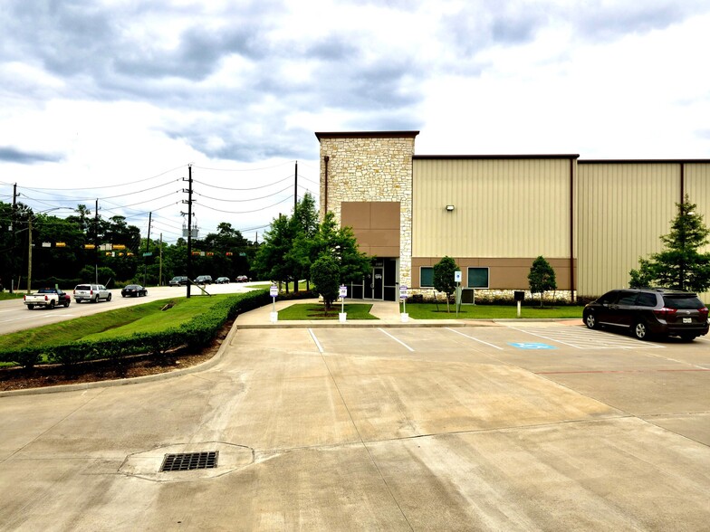 21207 Hufsmith-Kohrville Rd, Tomball, TX for rent - Building Photo - Image 2 of 6