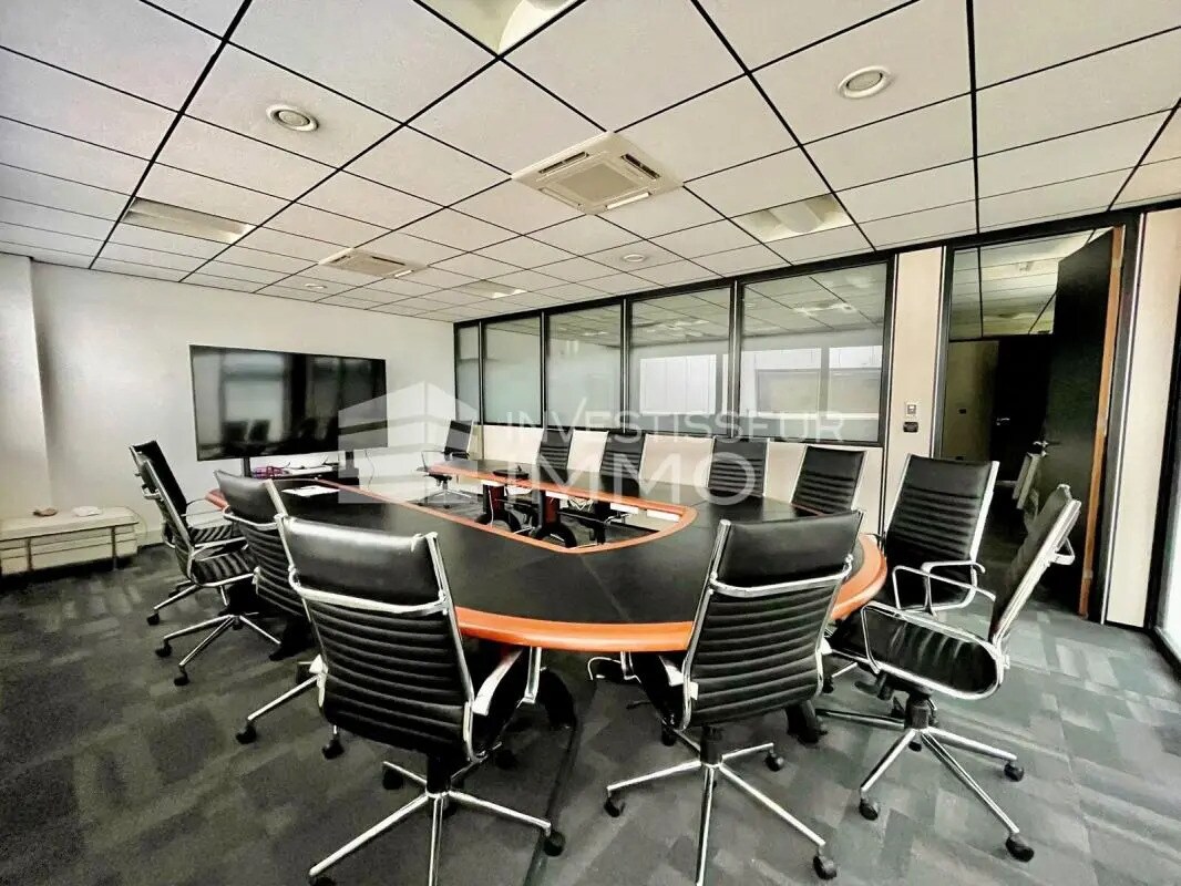 Office in Villiers-sur-Marne for sale Interior Photo- Image 1 of 4