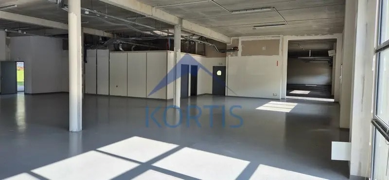 50 Rue Jean Zay, Saint-Priest to rent - Interior Photo - Image 3 of 10