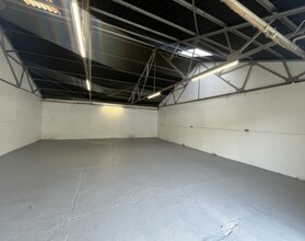 Mimram Rd, Hertford to rent Interior Photo- Image 1 of 2