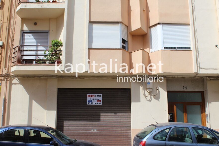 Retail in València, Valencia to rent - Building Photo - Image 1 of 13