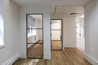 16-18 Albert Sq, Manchester to rent Interior Photo- Image 2 of 5