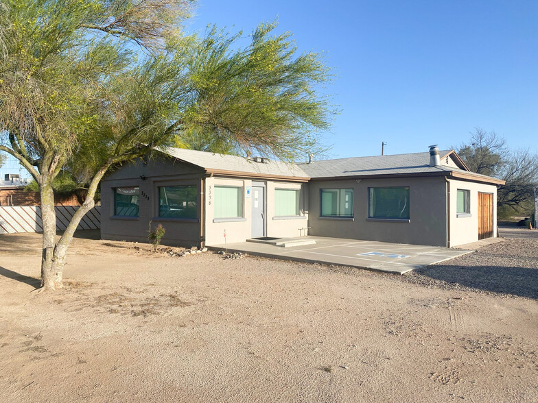 3326-3338 E Fort Lowell Rd, Tucson, AZ for sale - Building Photo - Image 1 of 1