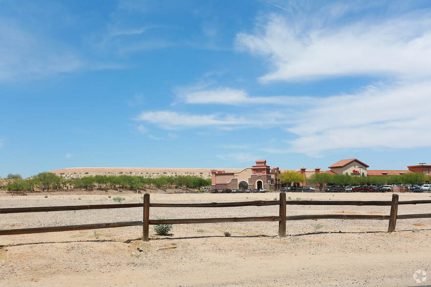 15990-16060 S Rancho Sahuarita Blvd, Sahuarita, AZ for rent - Building Photo - Image 1 of 3