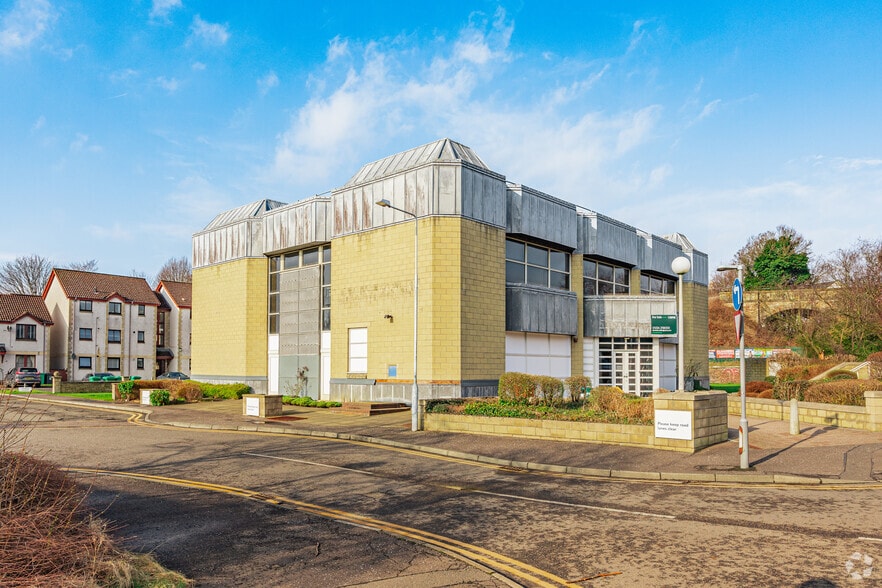 1 Bothwell St, Dunfermline to rent - Building Photo - Image 3 of 3