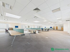 The Moakes, Luton to rent Building Photo- Image 1 of 12