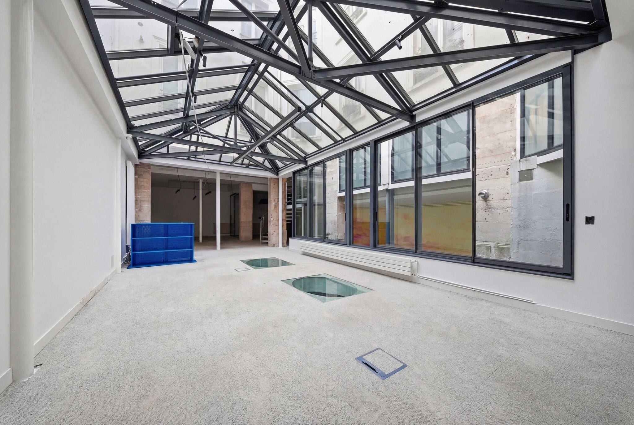 Build-to-Rent in Paris for sale Building Photo- Image 1 of 14