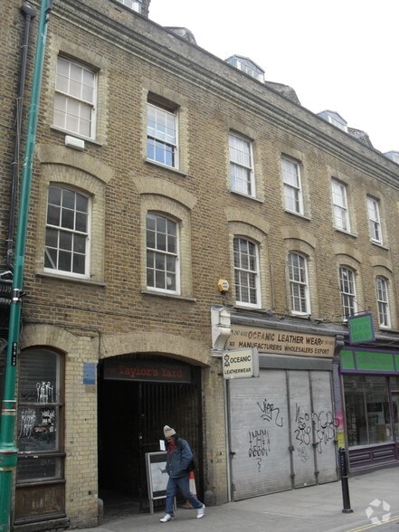 170 Brick Ln, London to rent - Primary Photo - Image 1 of 7