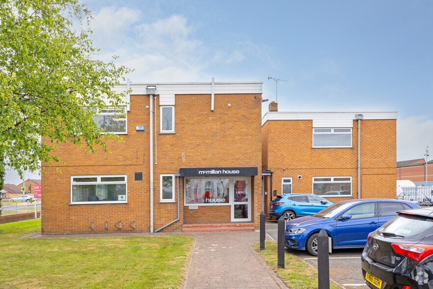 6 Wolfreton Dr, Hull to rent - Primary Photo - Image 1 of 2