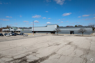 5055 Jackman Rd, Toledo, OH for rent Primary Photo- Image 1 of 2