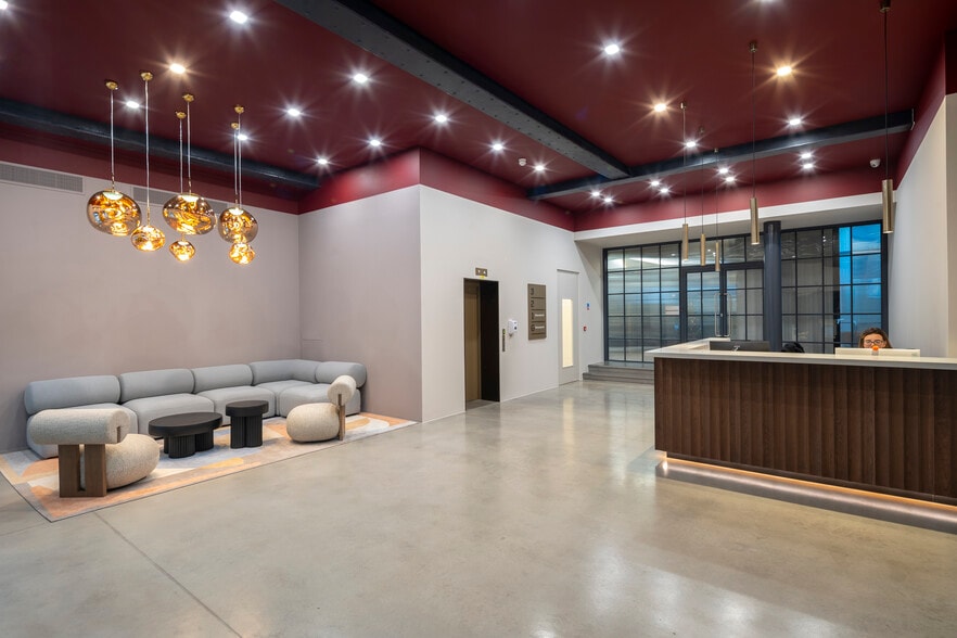 4-8 Maple St, London to rent - Interior Photo - Image 2 of 7