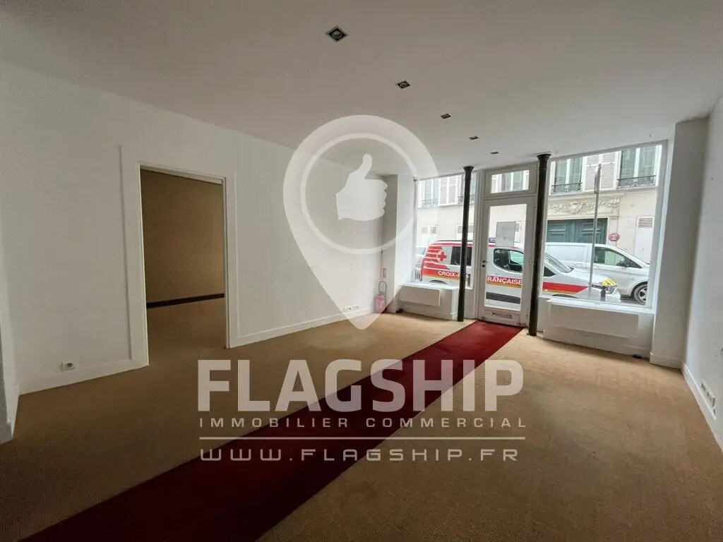 Retail in Paris to rent Interior Photo- Image 1 of 10