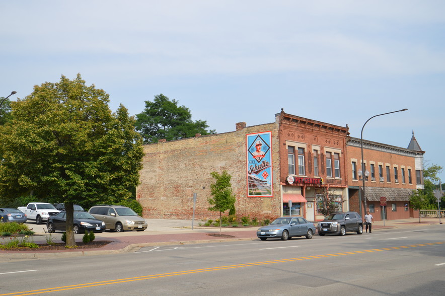 107-109 N State St, Belvidere, IL for sale - Other - Image 1 of 1