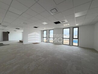 More details for Mixed-use to Rent