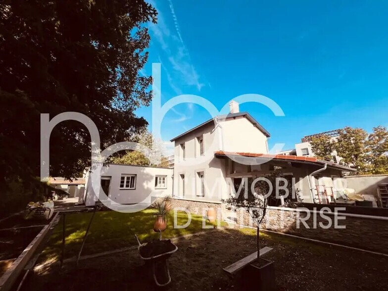 Office in Caluire-et-Cuire for sale - Building Photo - Image 2 of 14