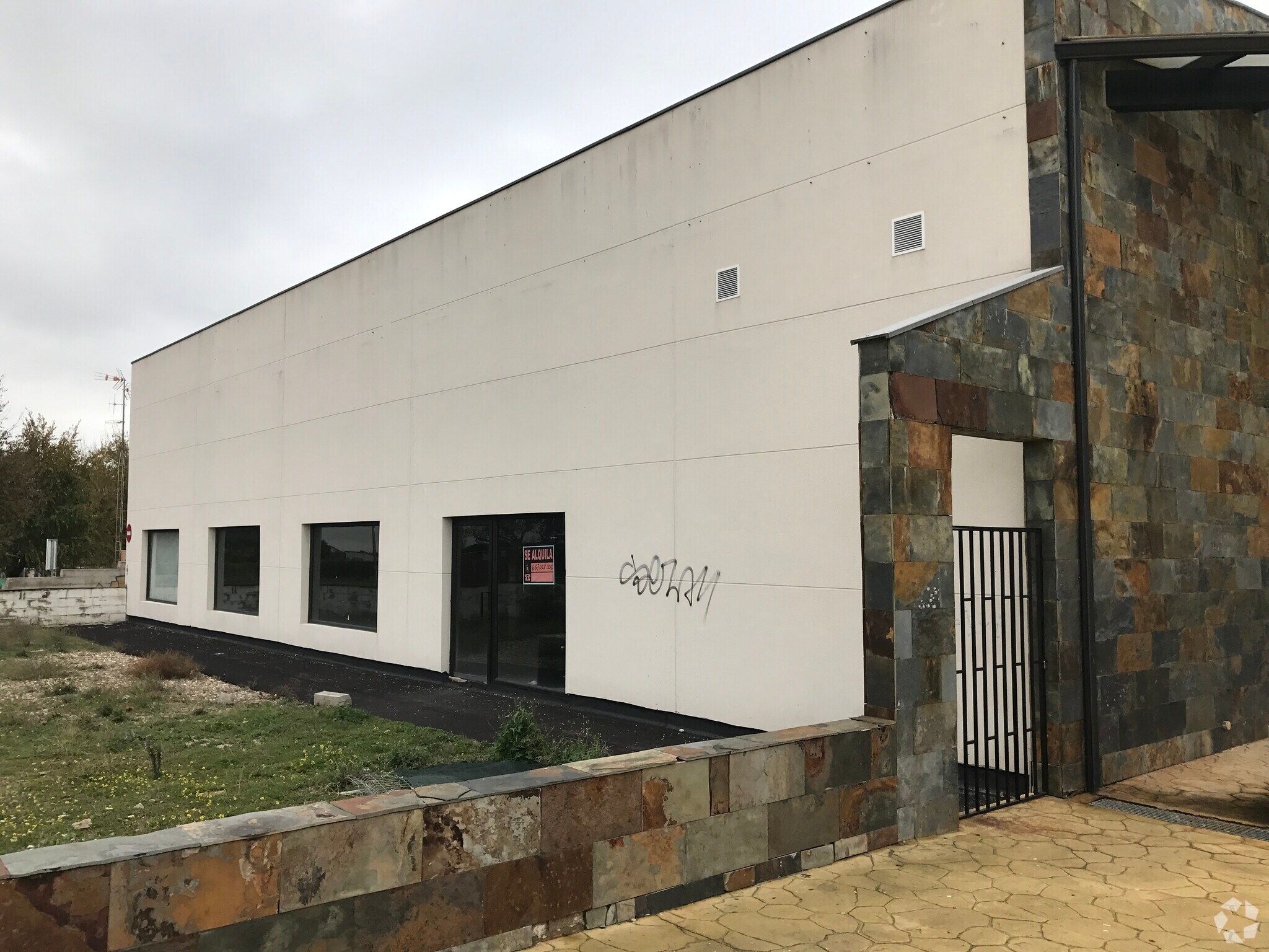 Paseo Ermita, 51, Pedrezuela, Madrid to rent Interior Photo- Image 1 of 1