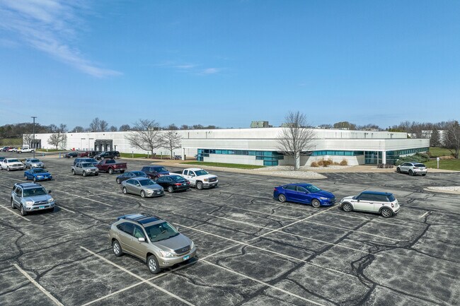 More details for 3801 S Central Ave, Rockford, IL - Industrial to Rent
