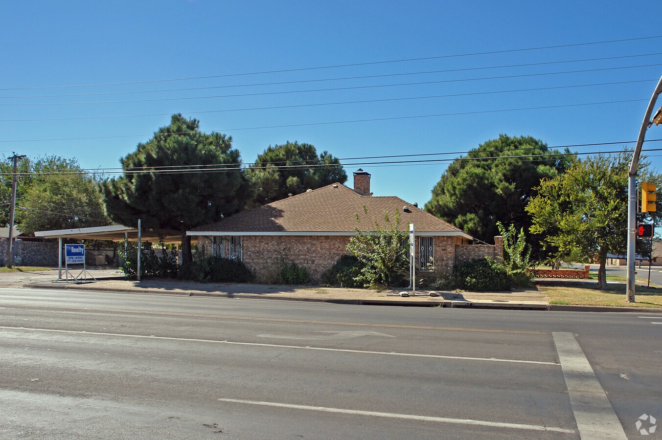 911 N Midkiff Rd, Midland, TX 79701 UK