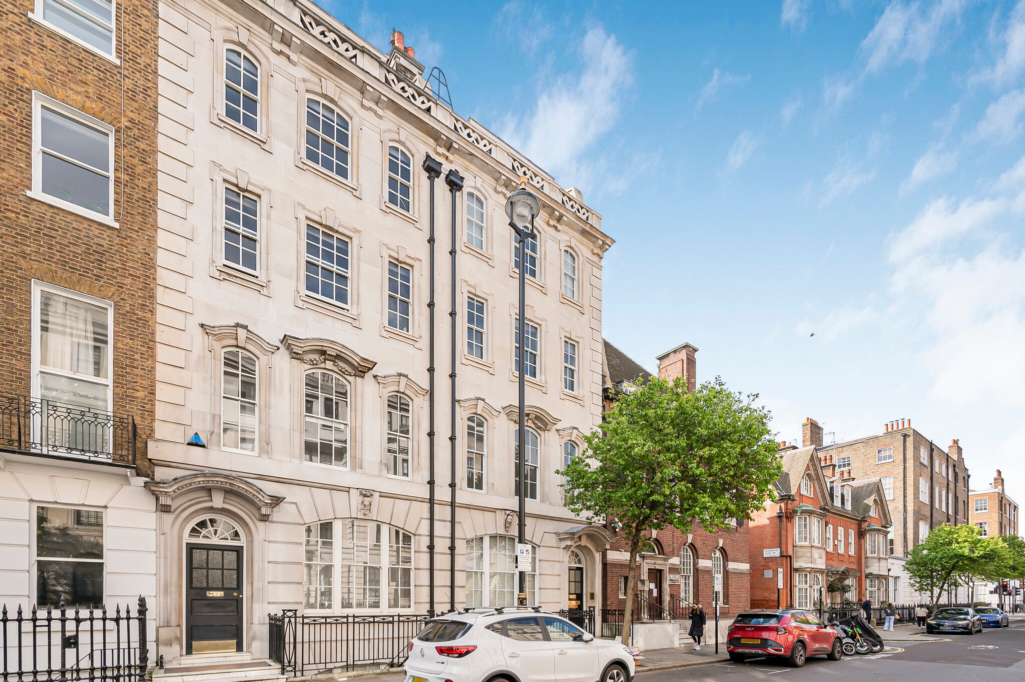 41 Devonshire St, London to rent Building Photo- Image 1 of 12