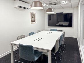 Blackbrook Park Ave, Taunton to rent Interior Photo- Image 2 of 9