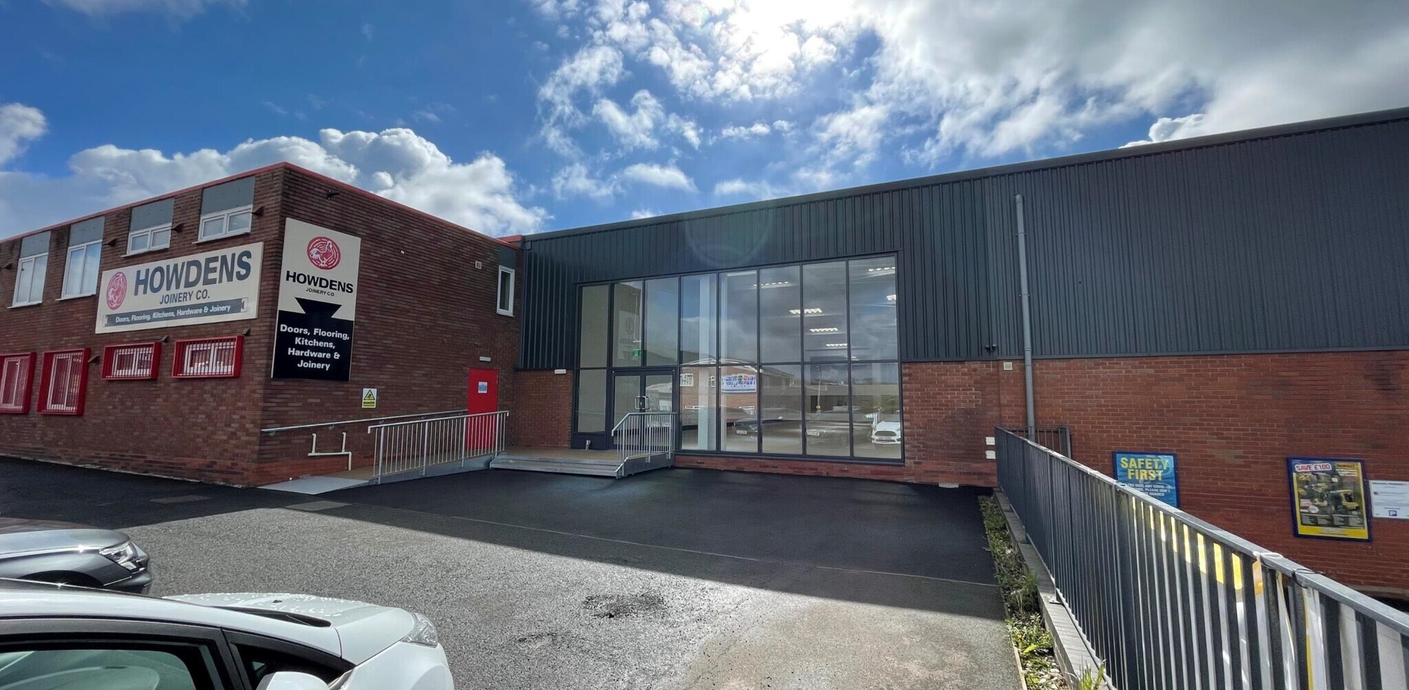 27-29 Sherwood Rd, Bromsgrove for sale Building Photo- Image 1 of 1