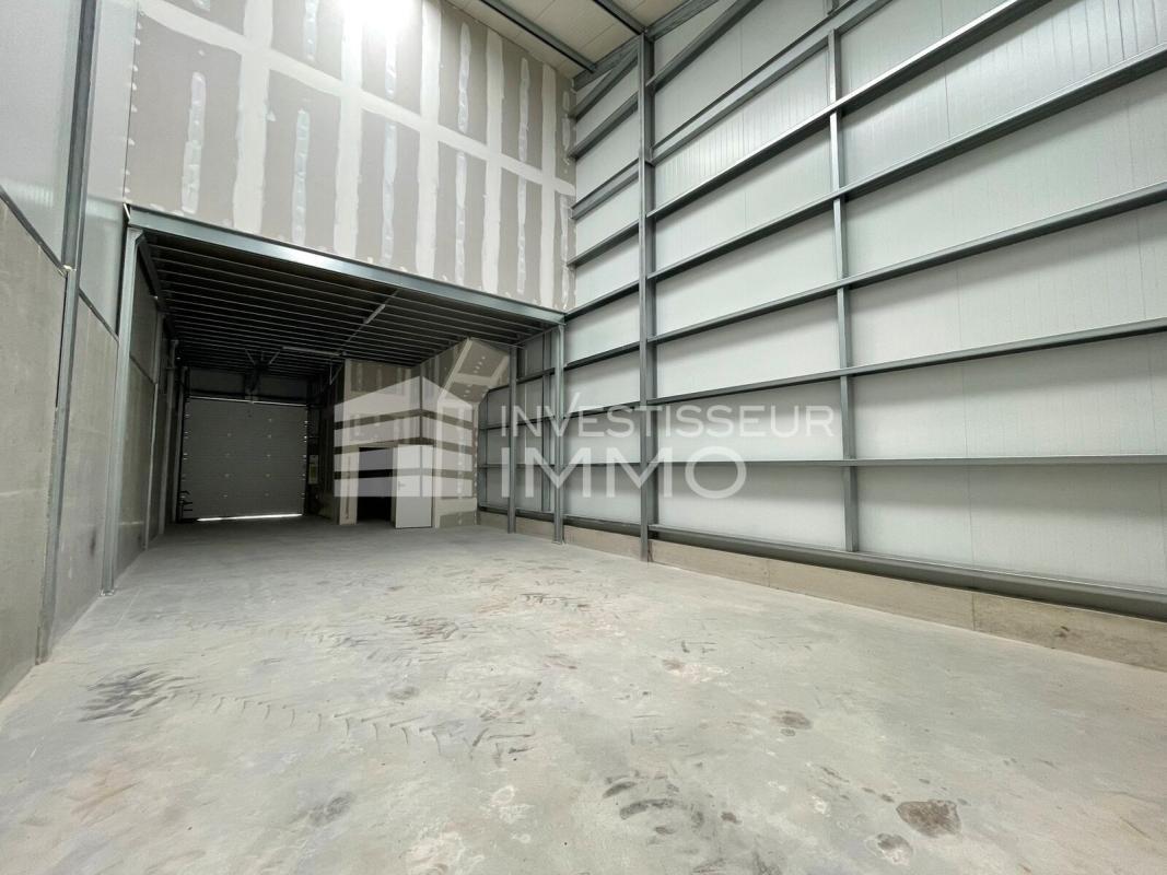 Light Industrial in Brie-Comte-Robert for sale Interior Photo- Image 1 of 5