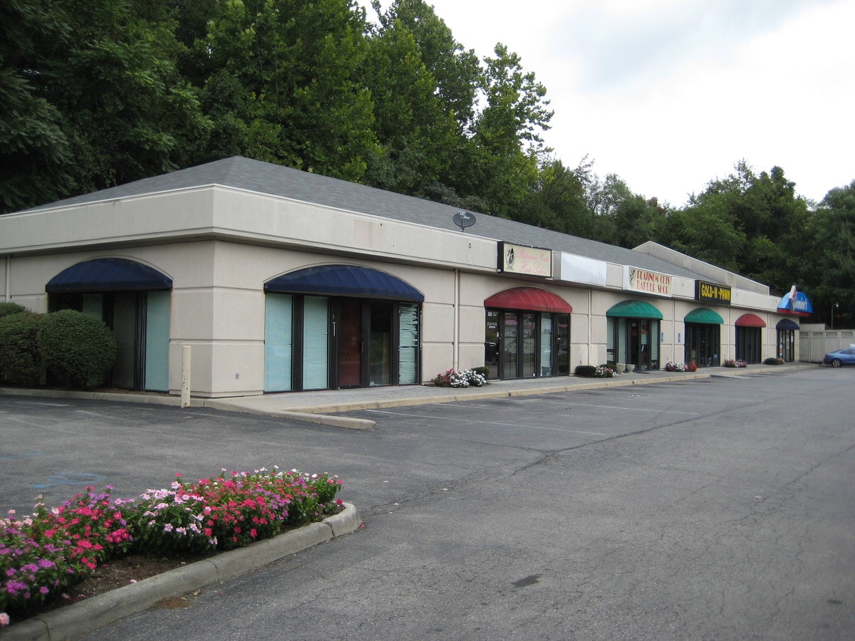 2362 Peters Creek Rd NW, Roanoke 24017 Retail For Sale UK