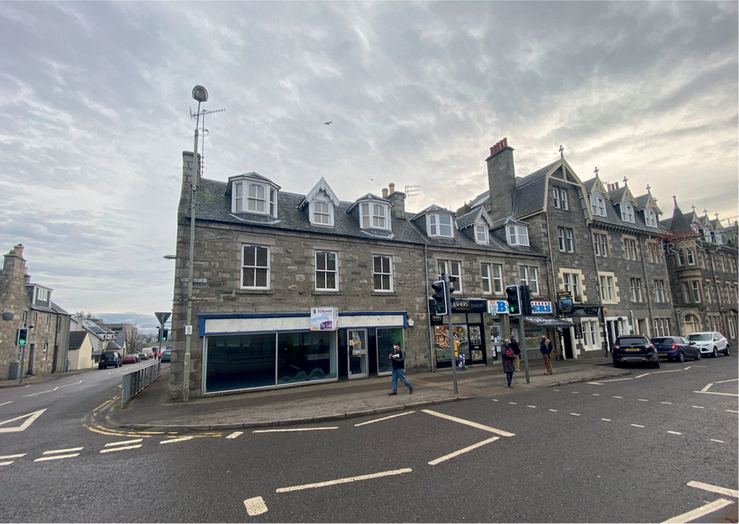 2 High St, Grantown On Spey for rent - Building Photo - Image 1 of 1