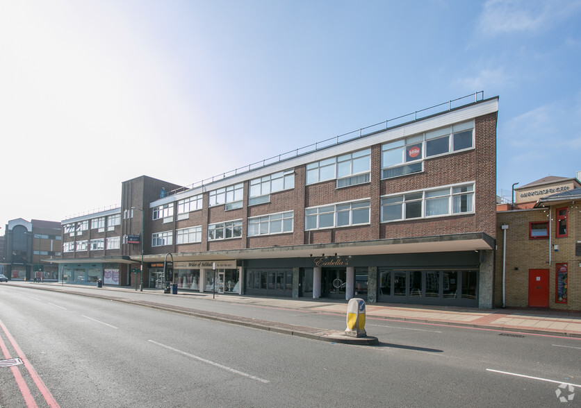 680-684 Warwick Rd, Solihull for rent - Building Photo - Image 2 of 3