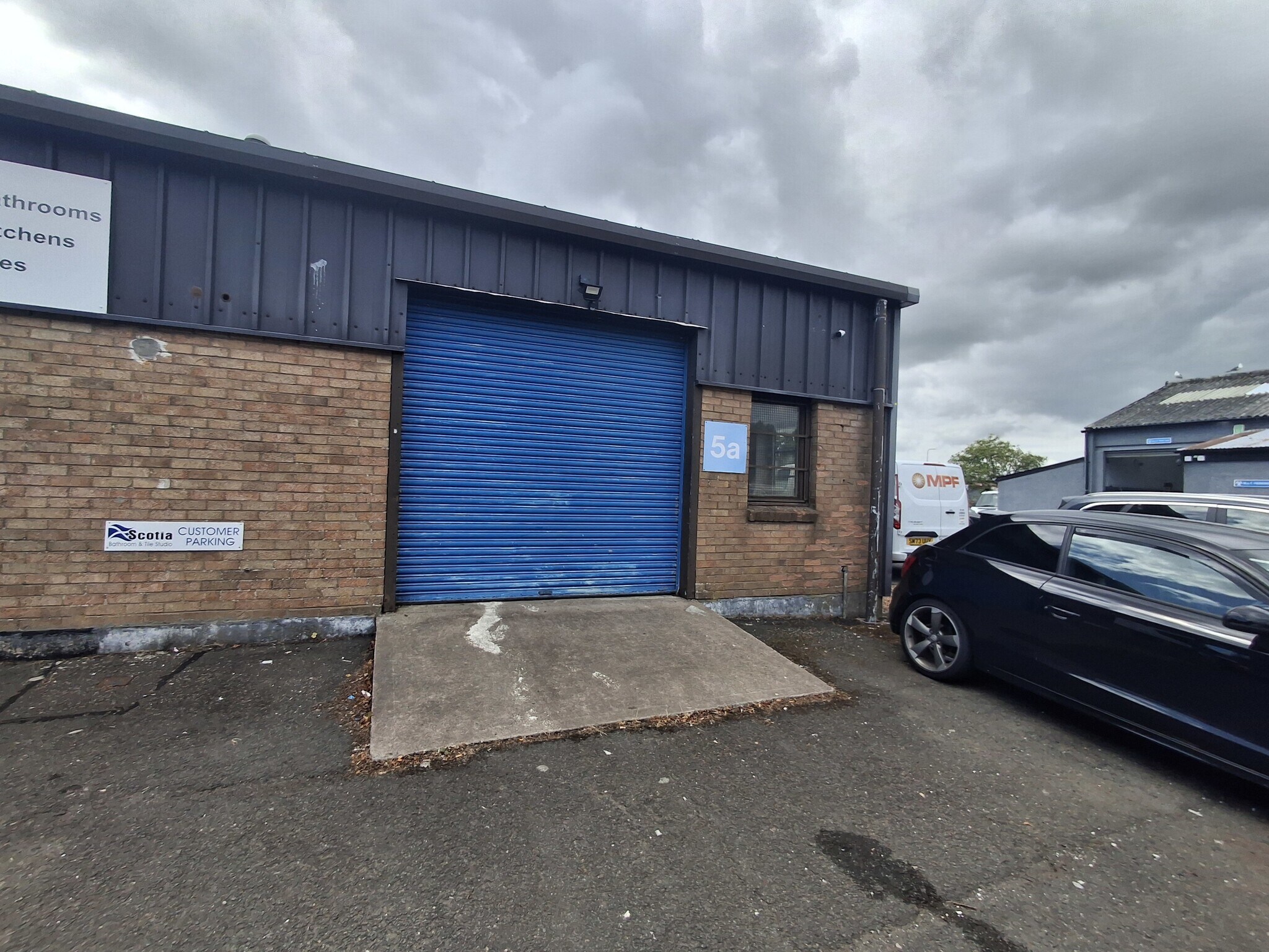 23 Dickson Ct, Dunfermline to rent Building Photo- Image 1 of 2